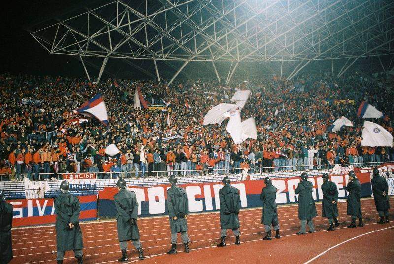 Navijačke priče: Hajduk – Crvena zvezda 19.12.1990. | Balkanski Navijaci