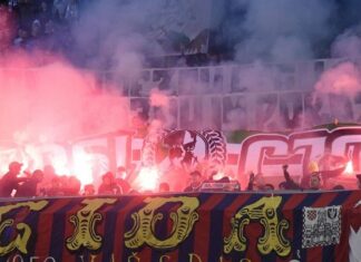 Torcida na Poljudu zapalila zastavu navijača Olimpije iz Ljubljane